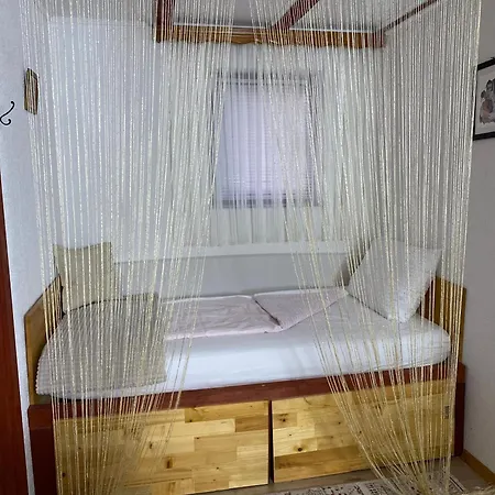 Nyaraló Asy Bihać